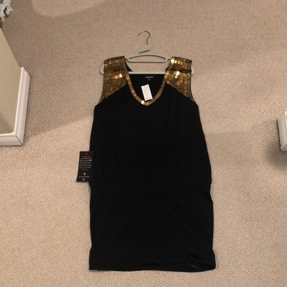 NWT BEBE DRESS WITH GOLD RECTANGLE SEQUINS 💗